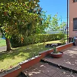 King's House منزل للإقامة Roletto