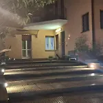 King's House منزل للإقامة Roletto