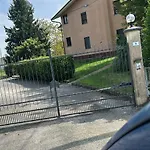 King's House *