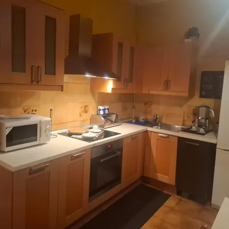 Проживание в семье King's House