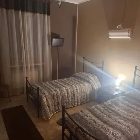 King's House Проживание в семье Roletto