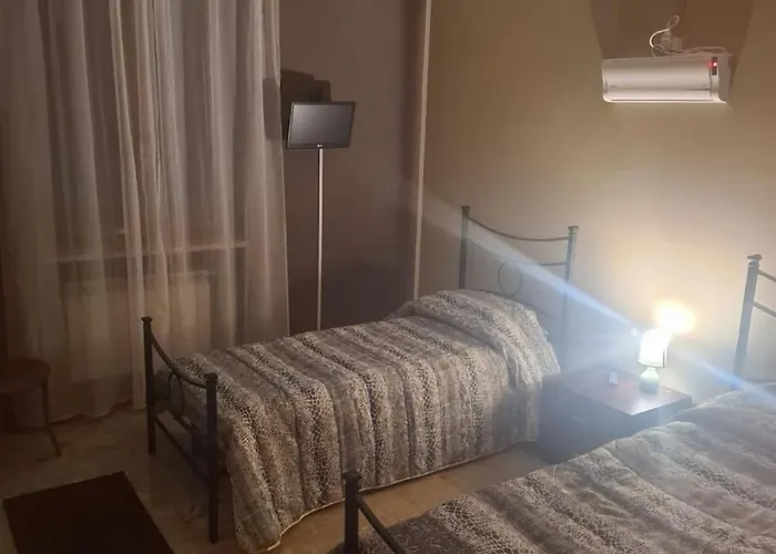 King's House Kwatera prywatna Roletto