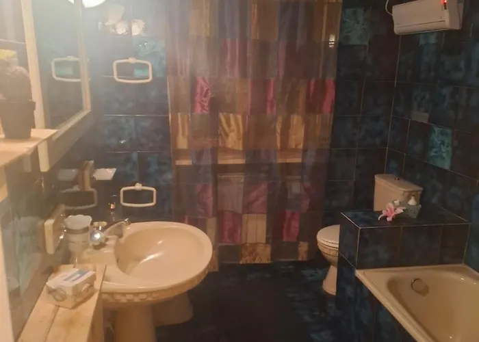 King's House Kwatera prywatna *