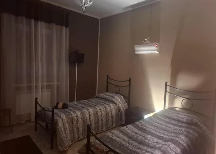 King's House Kwatera prywatna Roletto